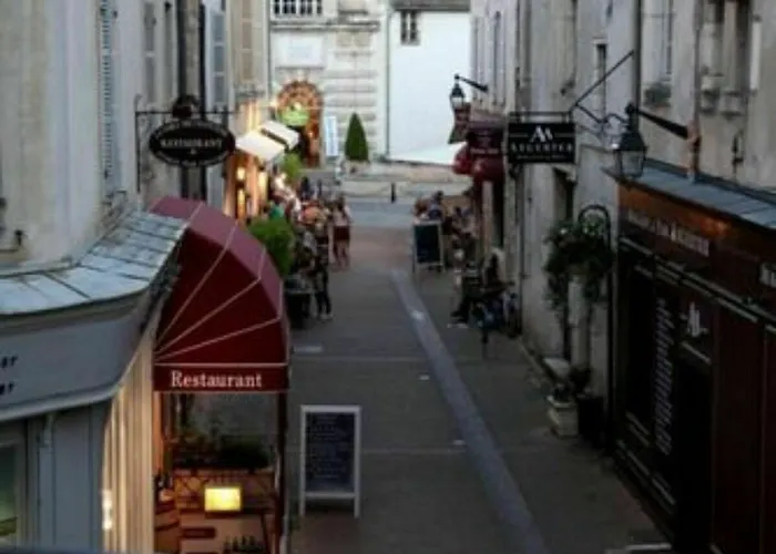 Le Carnot - Hypercentre De * Beaune (Cote d'Or)