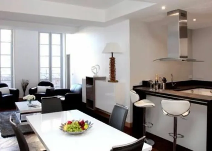 Le Carnot - Hypercentre De * Μπον